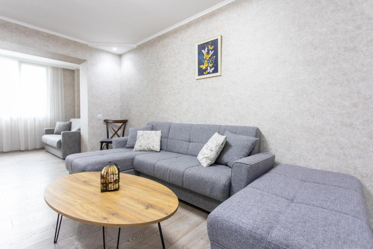 Ninia'S Apartment Κουτάισι Εξωτερικό φωτογραφία