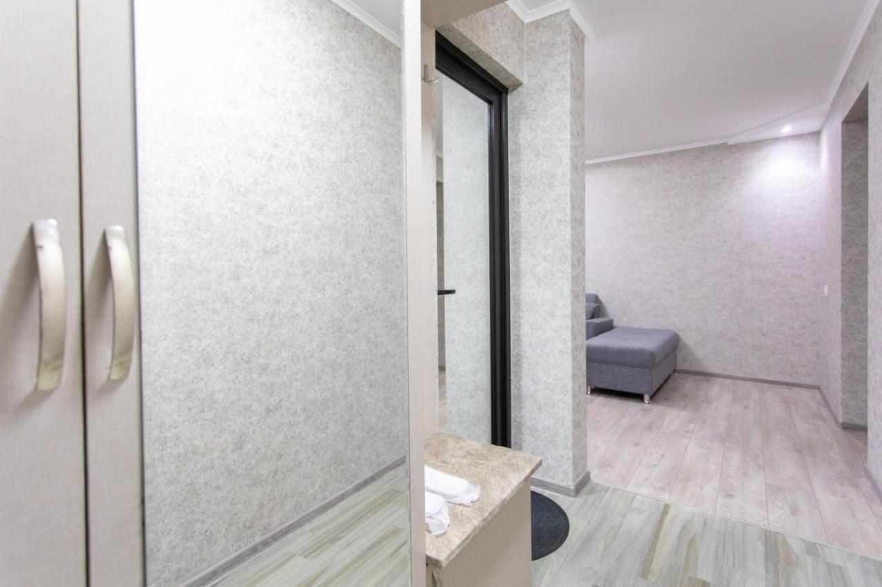 Ninia'S Apartment Κουτάισι Εξωτερικό φωτογραφία