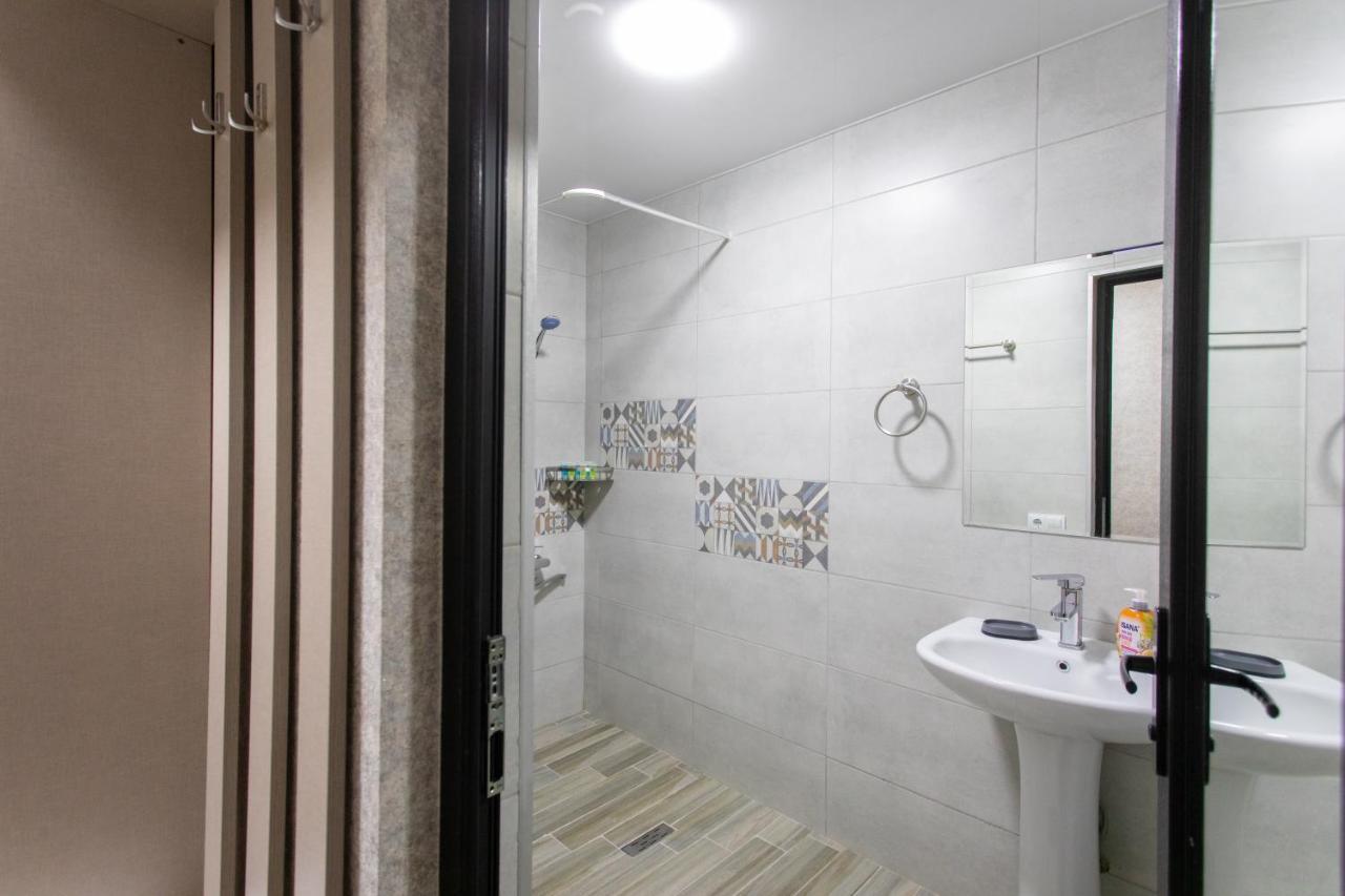 Ninia'S Apartment Κουτάισι Εξωτερικό φωτογραφία
