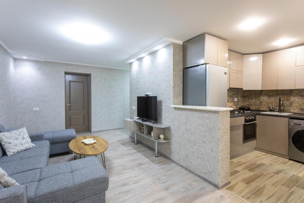 Ninia'S Apartment Κουτάισι Εξωτερικό φωτογραφία