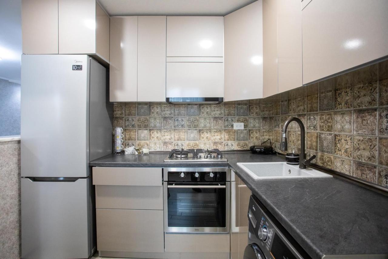 Ninia'S Apartment Κουτάισι Εξωτερικό φωτογραφία