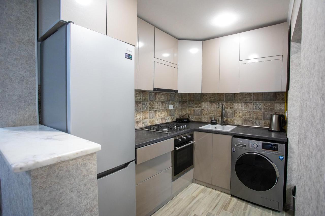 Ninia'S Apartment Κουτάισι Εξωτερικό φωτογραφία