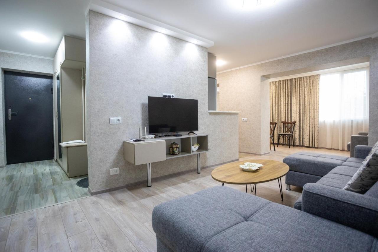 Ninia'S Apartment Κουτάισι Εξωτερικό φωτογραφία