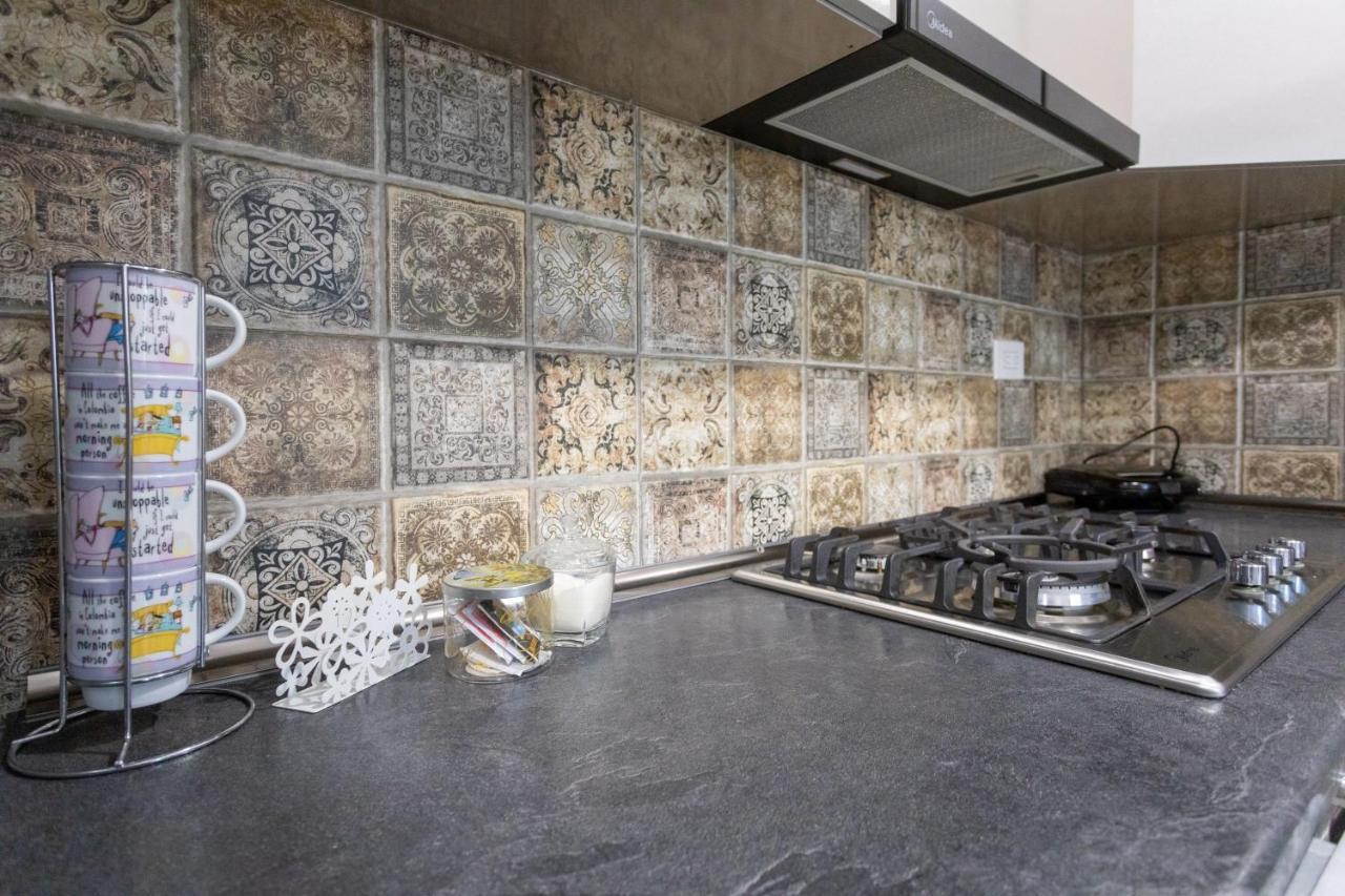 Ninia'S Apartment Κουτάισι Εξωτερικό φωτογραφία